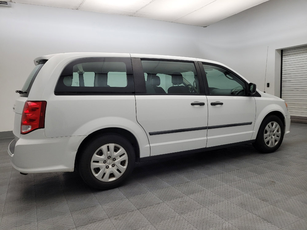 Used 2016 Dodge Grand Caravan American Value Package w/ UConnect Hands-Free Group image 10
