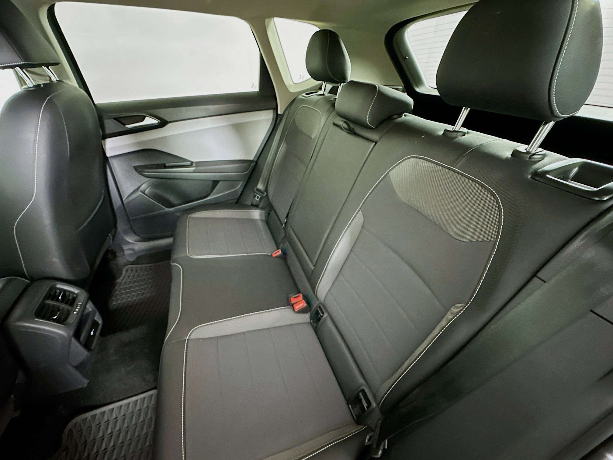 Used 2022 Volkswagen Taos SE w/ IQ.Drive SE Package image 31