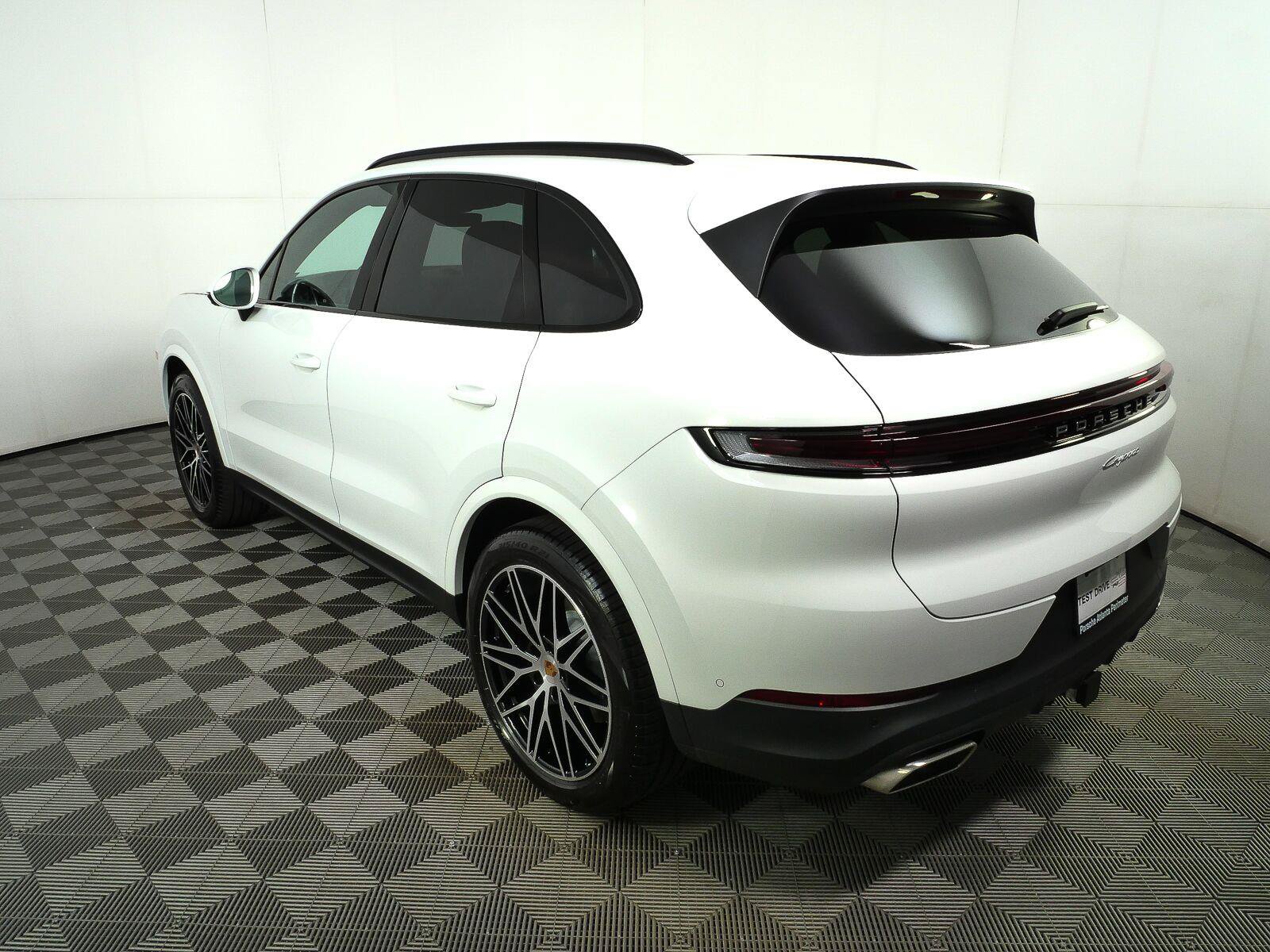 New 2026 Porsche Cayenne AWD/4WD image 3