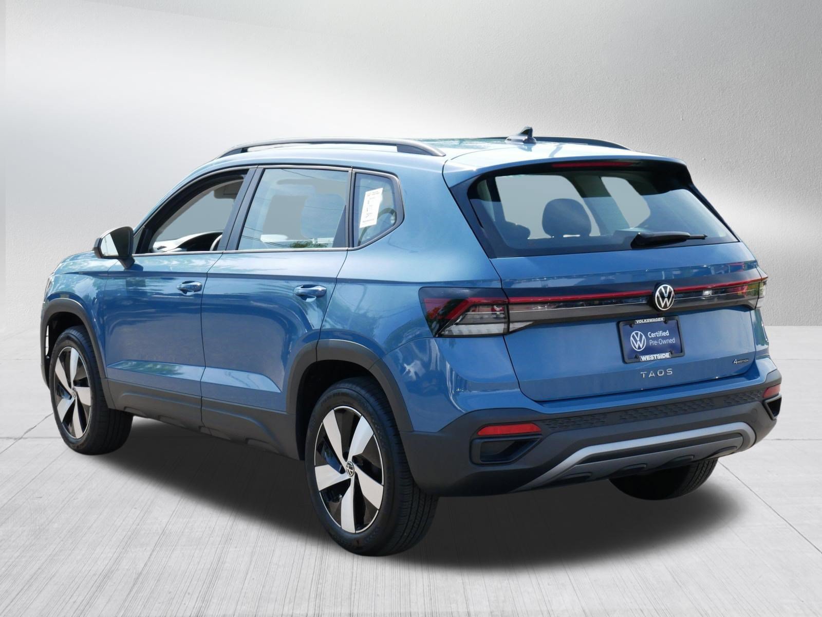 Certified 2025 Volkswagen Taos S AWD/4WD image 5