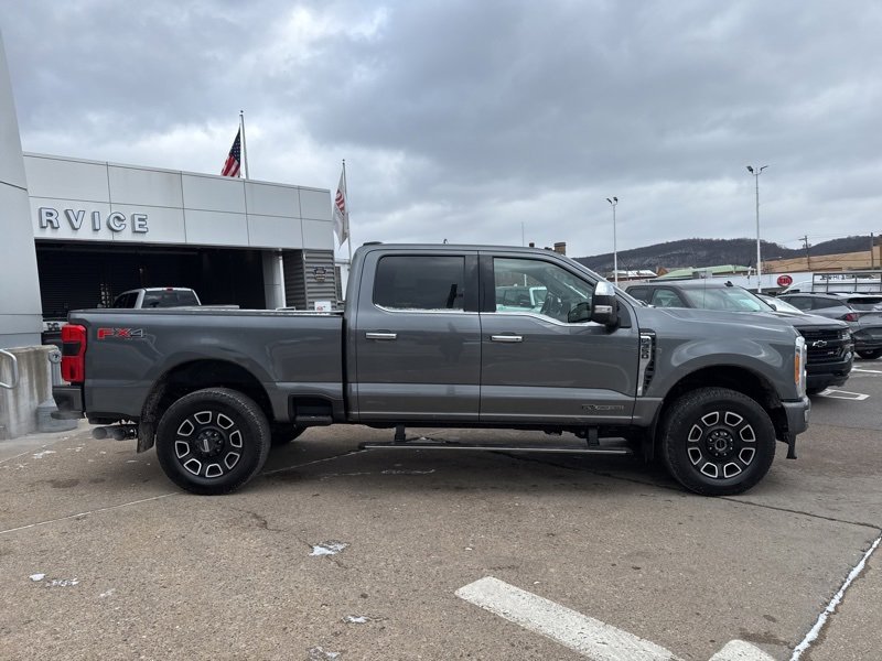 Used 2023 Ford F350 Platinum image 8