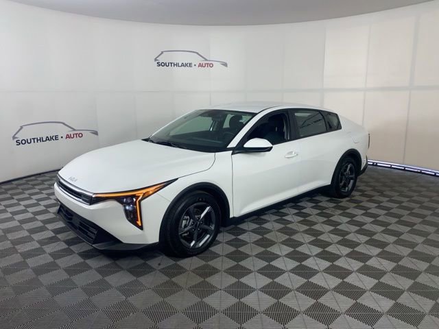 Certified 2025 Kia K4 LXS image 5