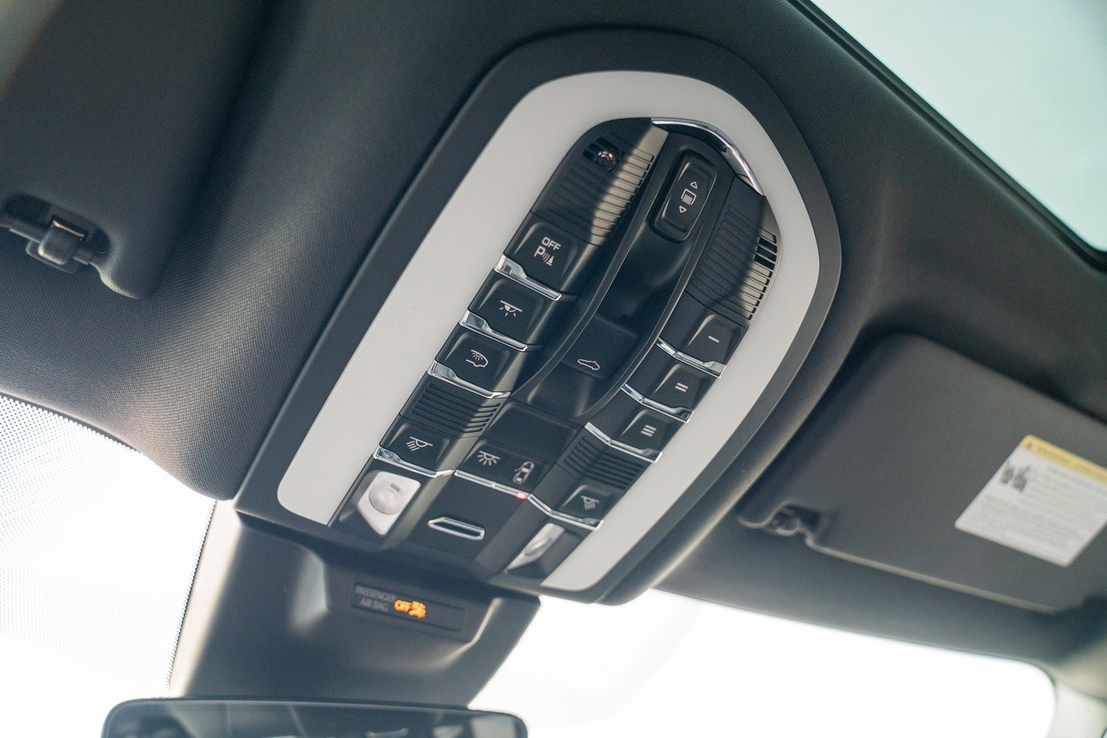 New 2026 Porsche Macan S image 22