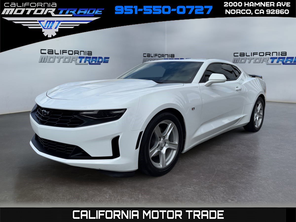 Used 2024 Chevrolet Camaro LT image 1