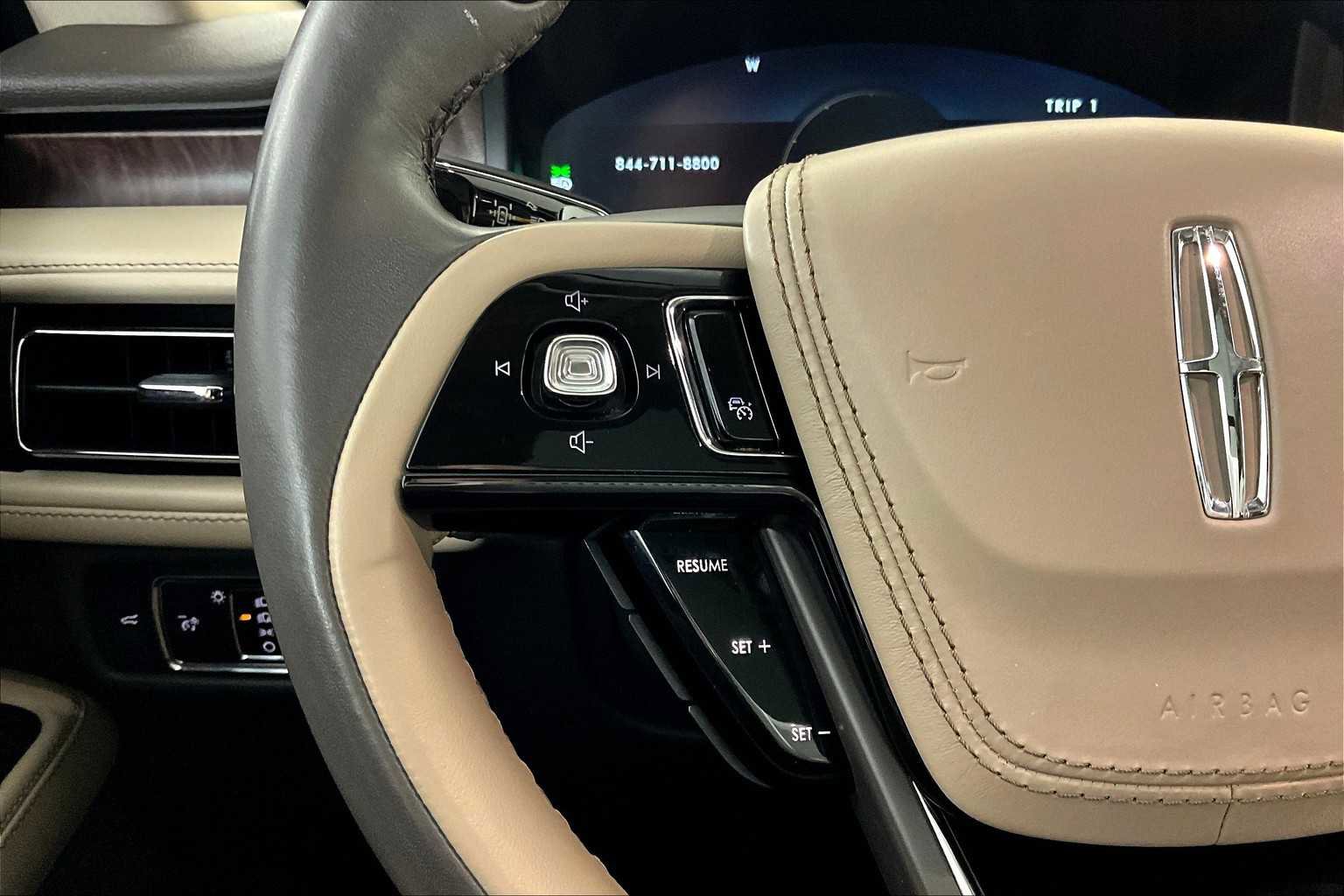 Used 2022 Lincoln Aviator Reserve w/ Elements Package Plus image 21