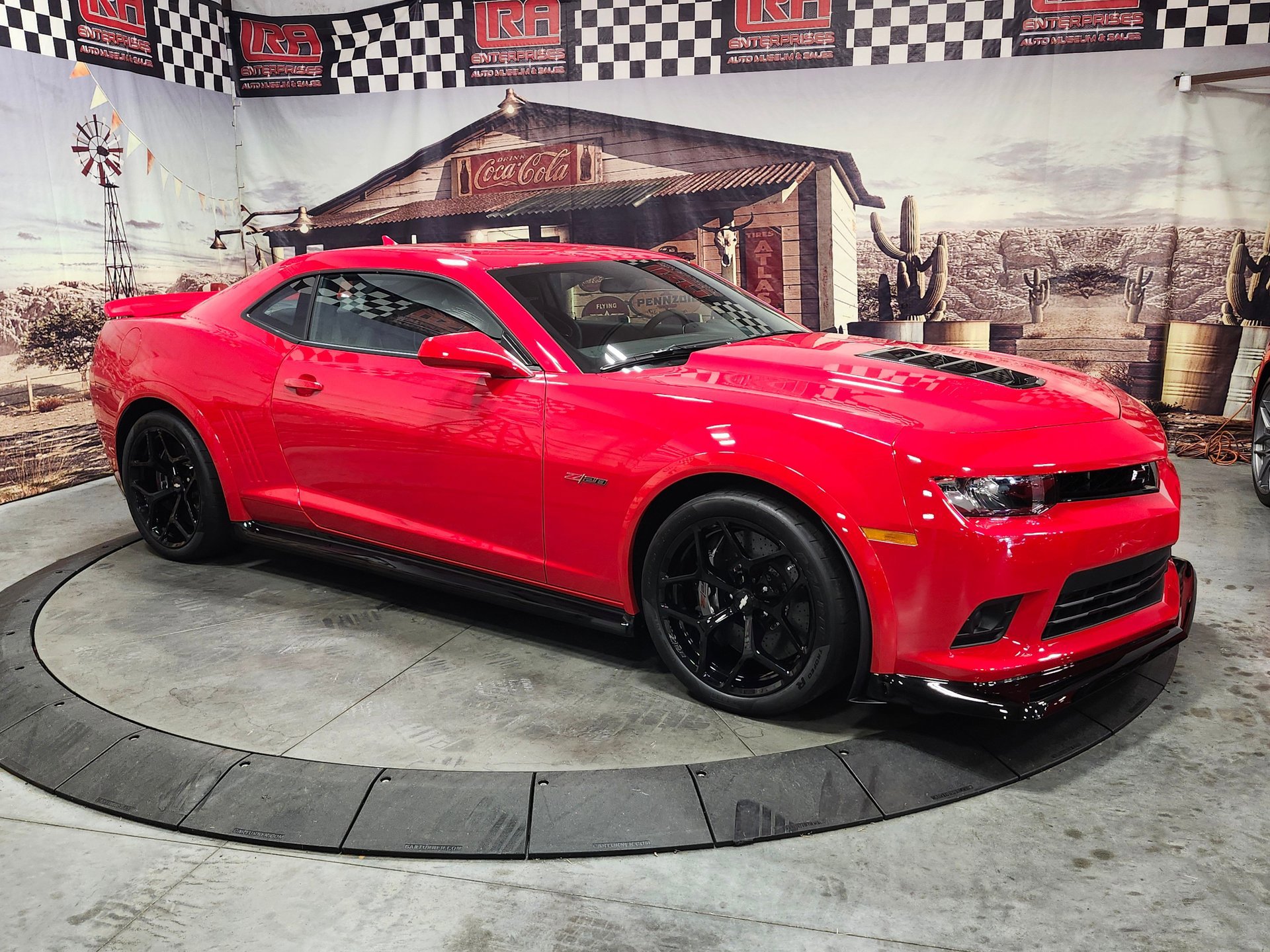 Used 2015 Chevrolet Camaro Z/28 RWD image 1