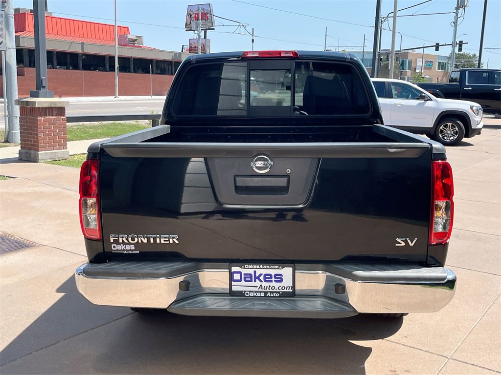 Used 2020 Nissan Frontier SV image 5
