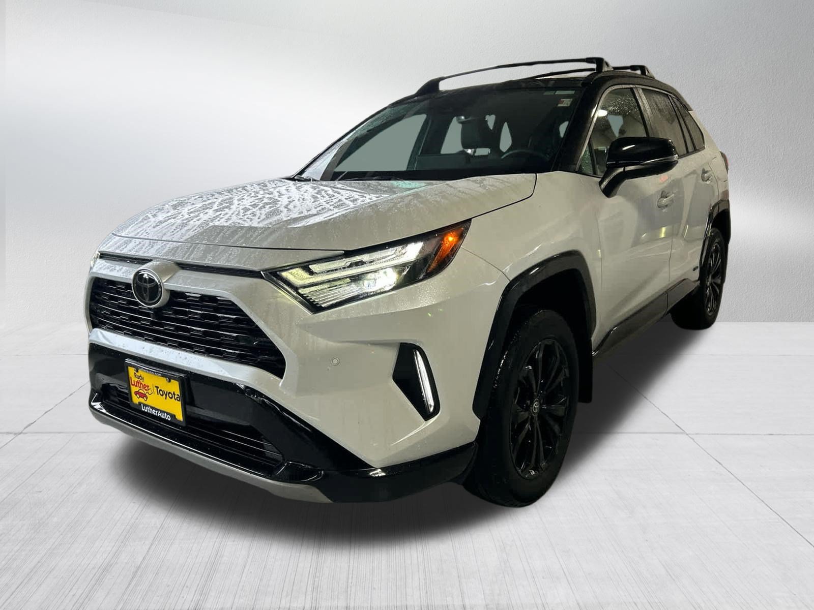 Certified 2025 Toyota RAV4 XSE w/ Advanced Technology Package AWD/4WD image 3