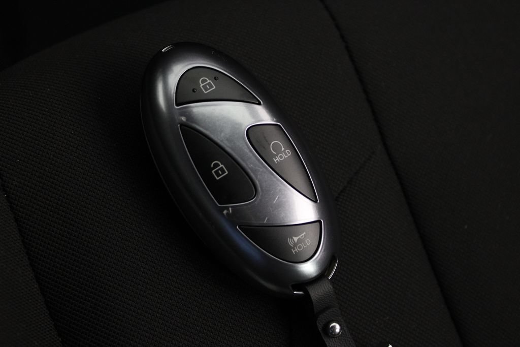 Certified 2026 Hyundai Elantra Sport FWD image 30