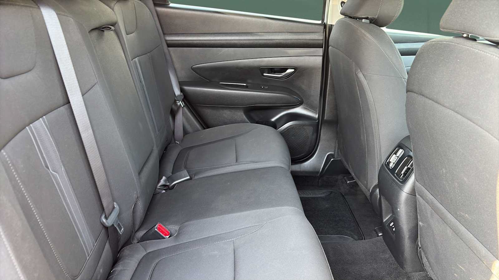 Used 2025 Hyundai Tucson SEL AWD/4WD image 27