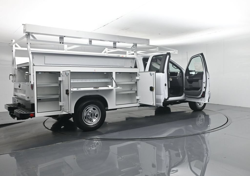 New 2026 Ford F350 XL w/ XL Chrome Package RWD image 5