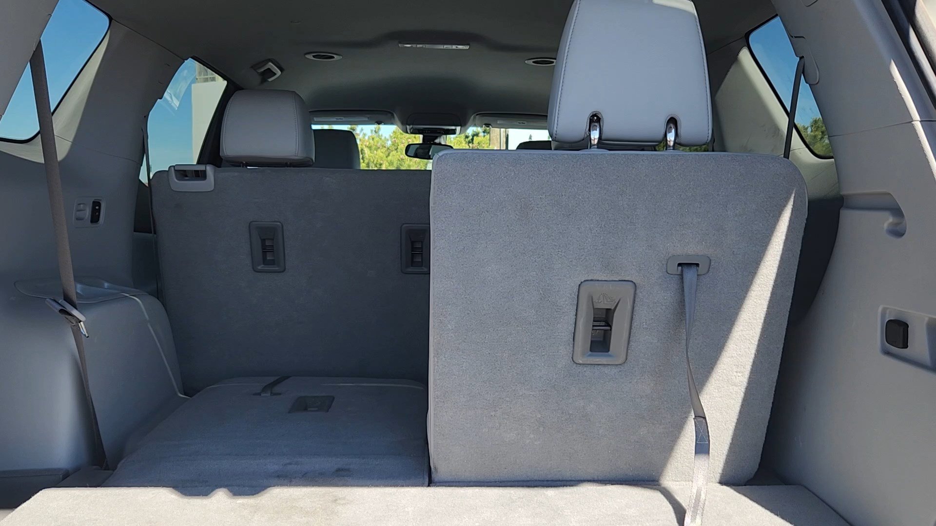 Used 2023 GMC Acadia SLT image 20