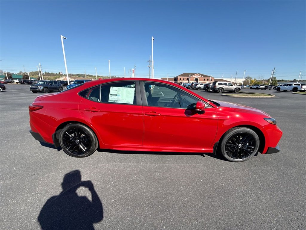 New 2026 Toyota Camry SE image 9