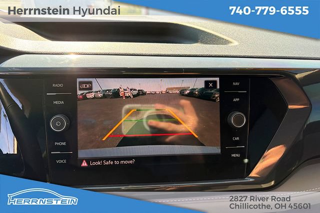 Used 2024 Volkswagen Taos SEL AWD/4WD image 16