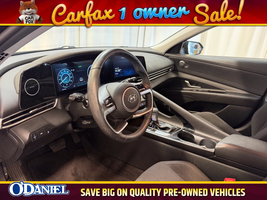 Used 2023 Hyundai Elantra SEL w/ Convenience Package FWD image 4