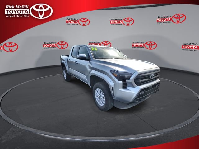 Certified 2024 Toyota Tacoma SR5 AWD/4WD image 2