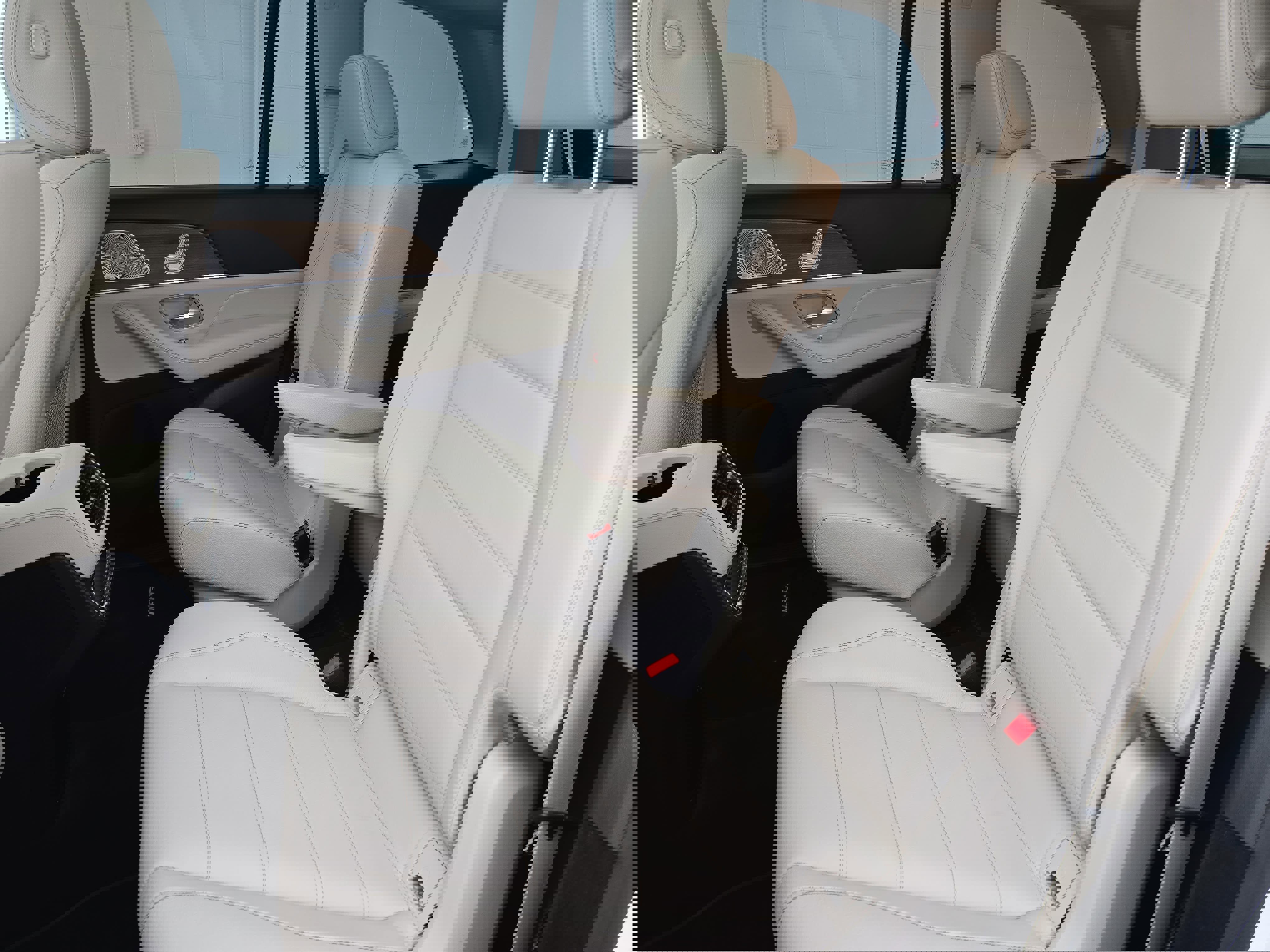 Used 2023 Mercedes-Benz GLS 580 4MATIC image 15