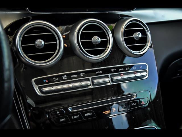 Used 2017 Mercedes-Benz GLC 300 4MATIC Coupe image 24