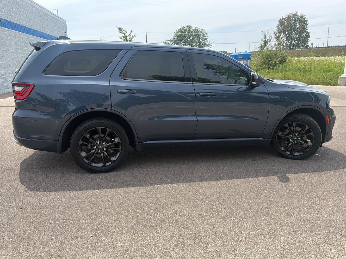 Used 2021 Dodge Durango R/T w/ Blacktop Package AWD/4WD image 7