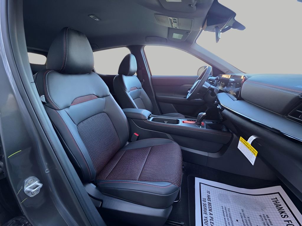 New 2026 Nissan Kicks SR w/ Cold Weather Package image 12