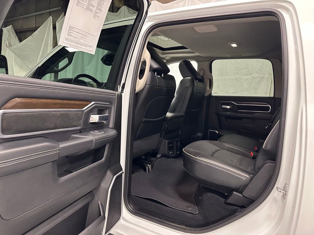 Used 2024 RAM 3500 Laramie image 40