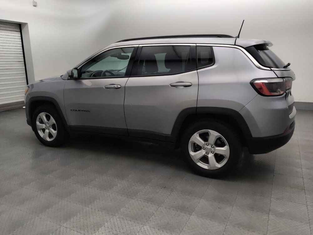 Used 2021 Jeep Compass Latitude w/ Convenience Group FWD image 3