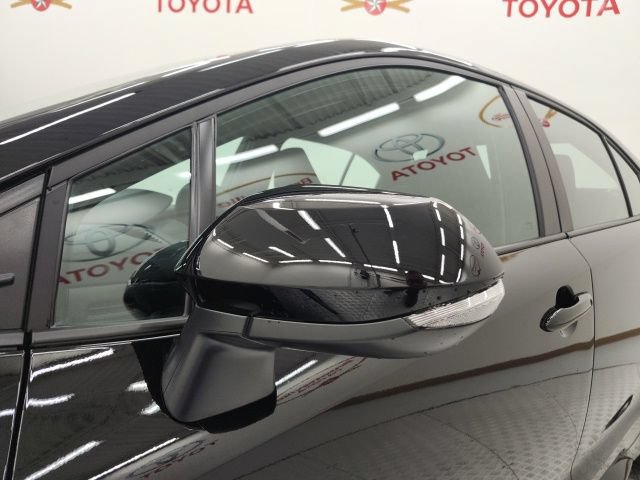Certified 2026 Toyota Corolla SE FWD image 13
