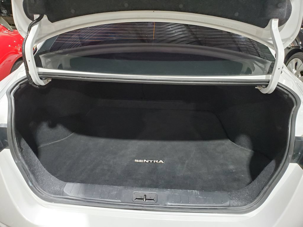Used 2022 Nissan Sentra SV FWD image 35