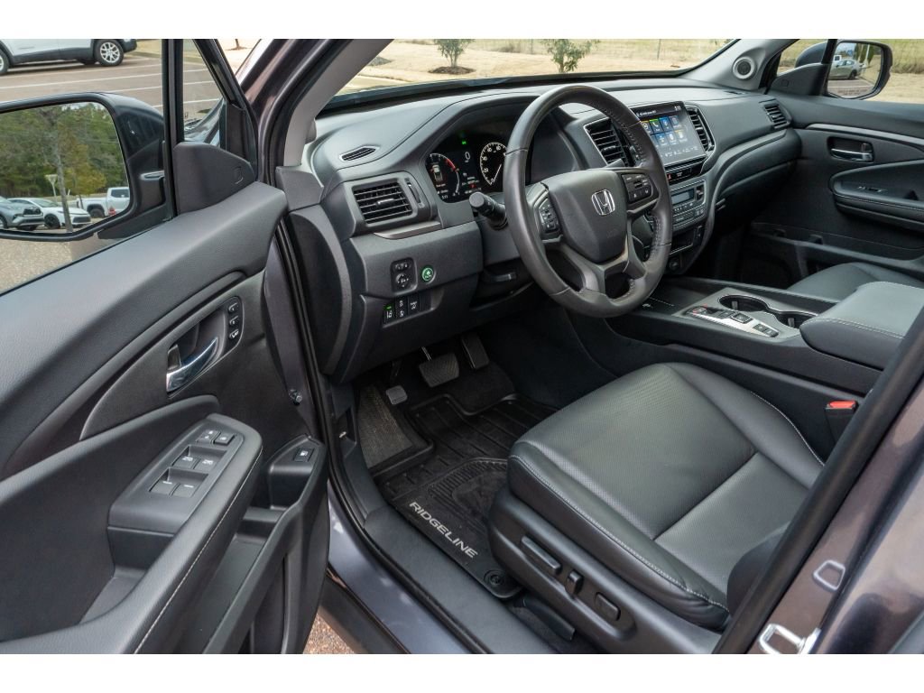 Used 2025 Honda Ridgeline RTL image 10