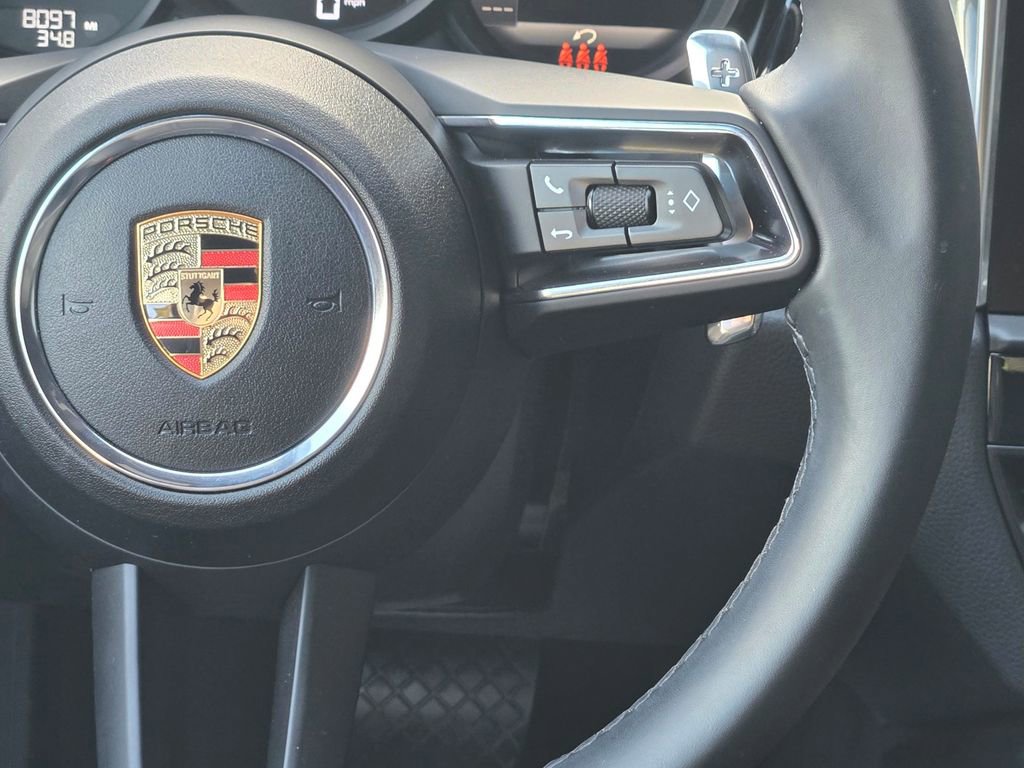 Used 2025 Porsche Macan w/ Premium Package Plus AWD/4WD image 19