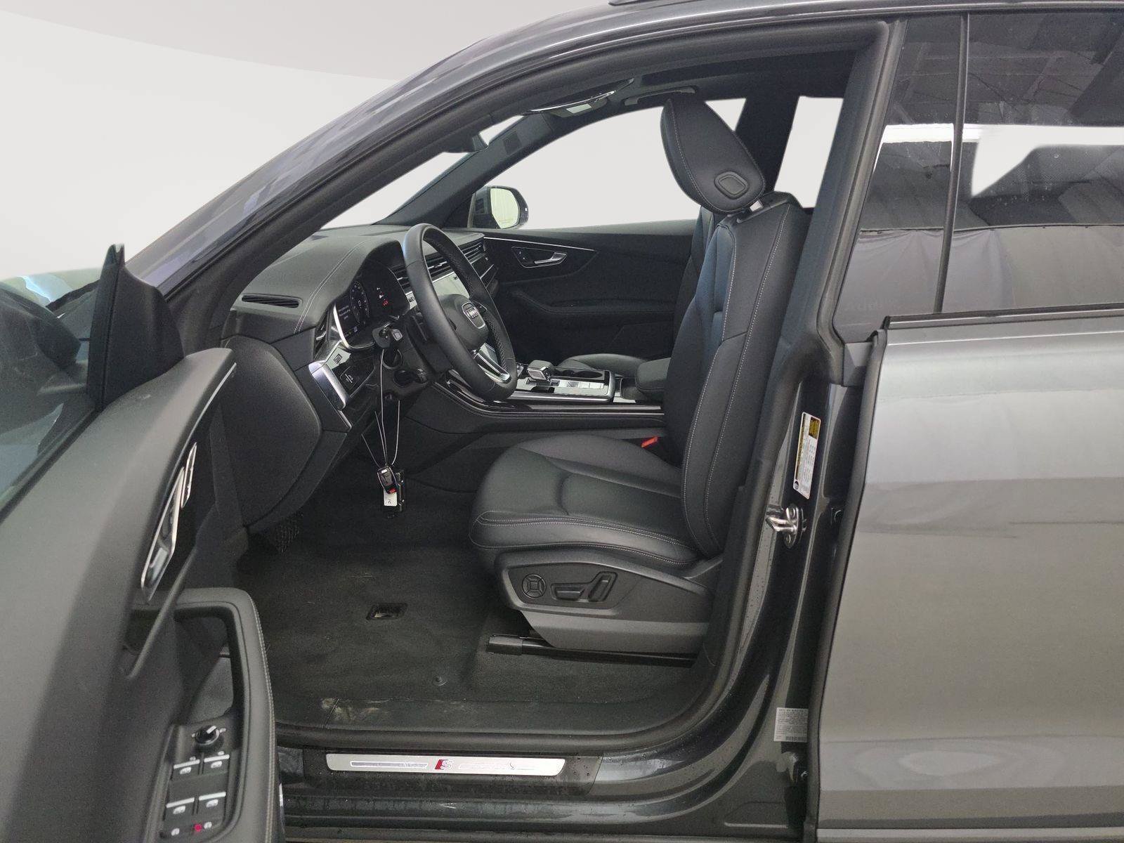 Used 2026 Audi Q8 Premium Plus w/ Premium Plus Package AWD/4WD image 7