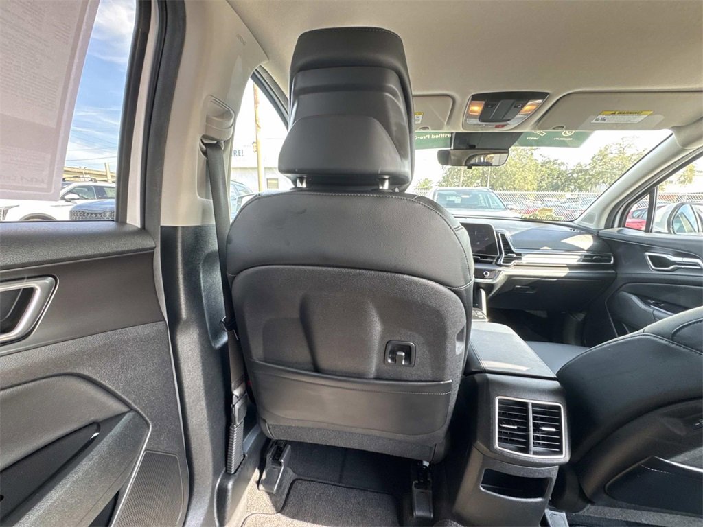 Certified 2023 Kia Sportage EX image 21