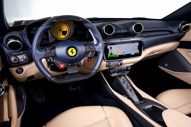 Used 2019 Ferrari Portofino image 5