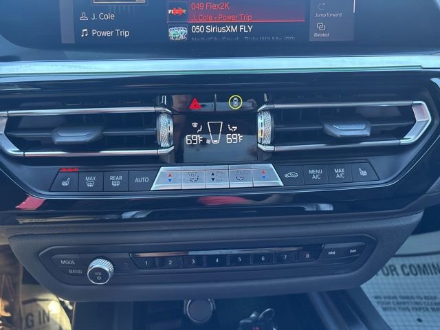 Used 2022 BMW Z4 M40i w/ Premium Package image 27