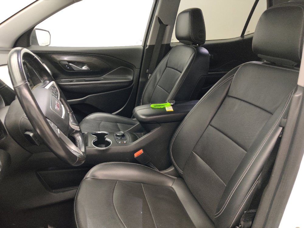 Used 2022 GMC Terrain SLT AWD/4WD image 17