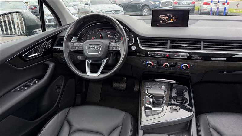 Used 2017 Audi Q7 3.0T Premium AWD/4WD image 18