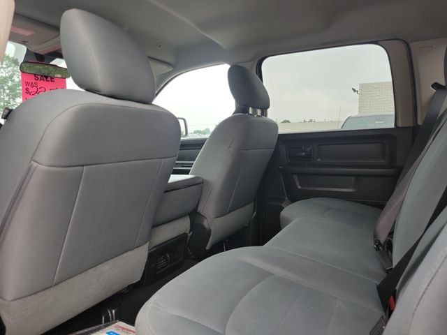 Used 2017 RAM 1500 Express w/ Black Ram 1500 Express Group AWD/4WD image 25