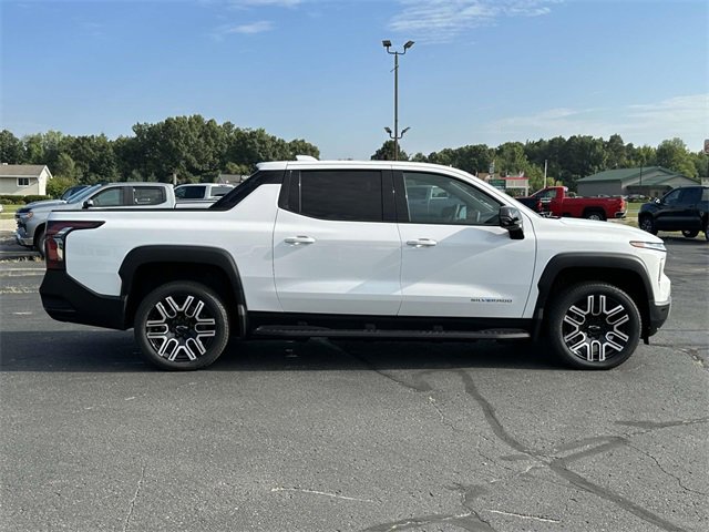 New 2026 Chevrolet Silverado EV LT w/ Plus Package image 2