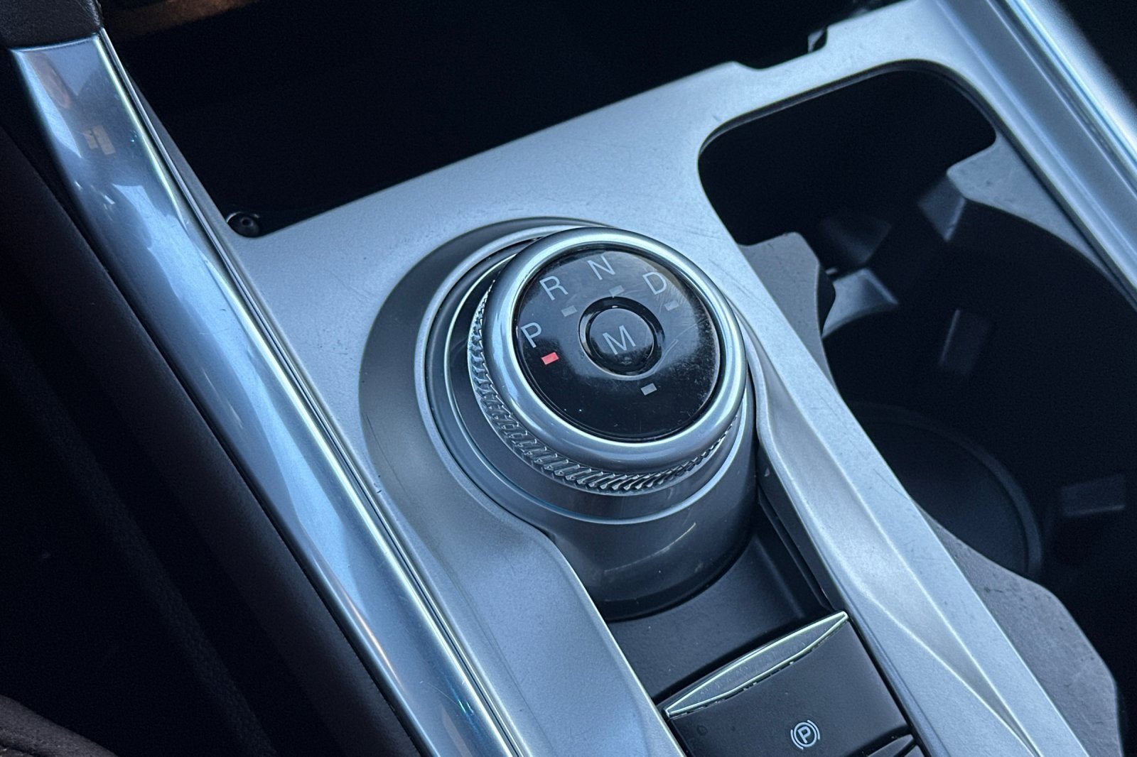 Used 2021 Ford Explorer King Ranch w/ Premium Technology Package image 23