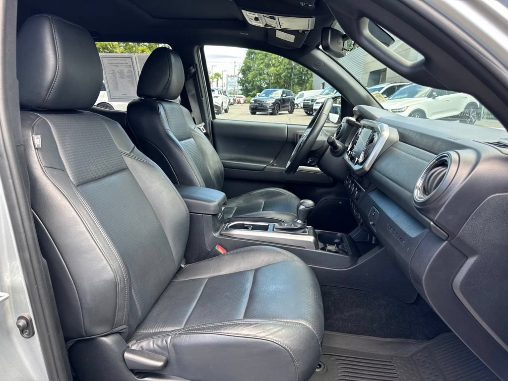 Used 2023 Toyota Tacoma Limited AWD/4WD image 21