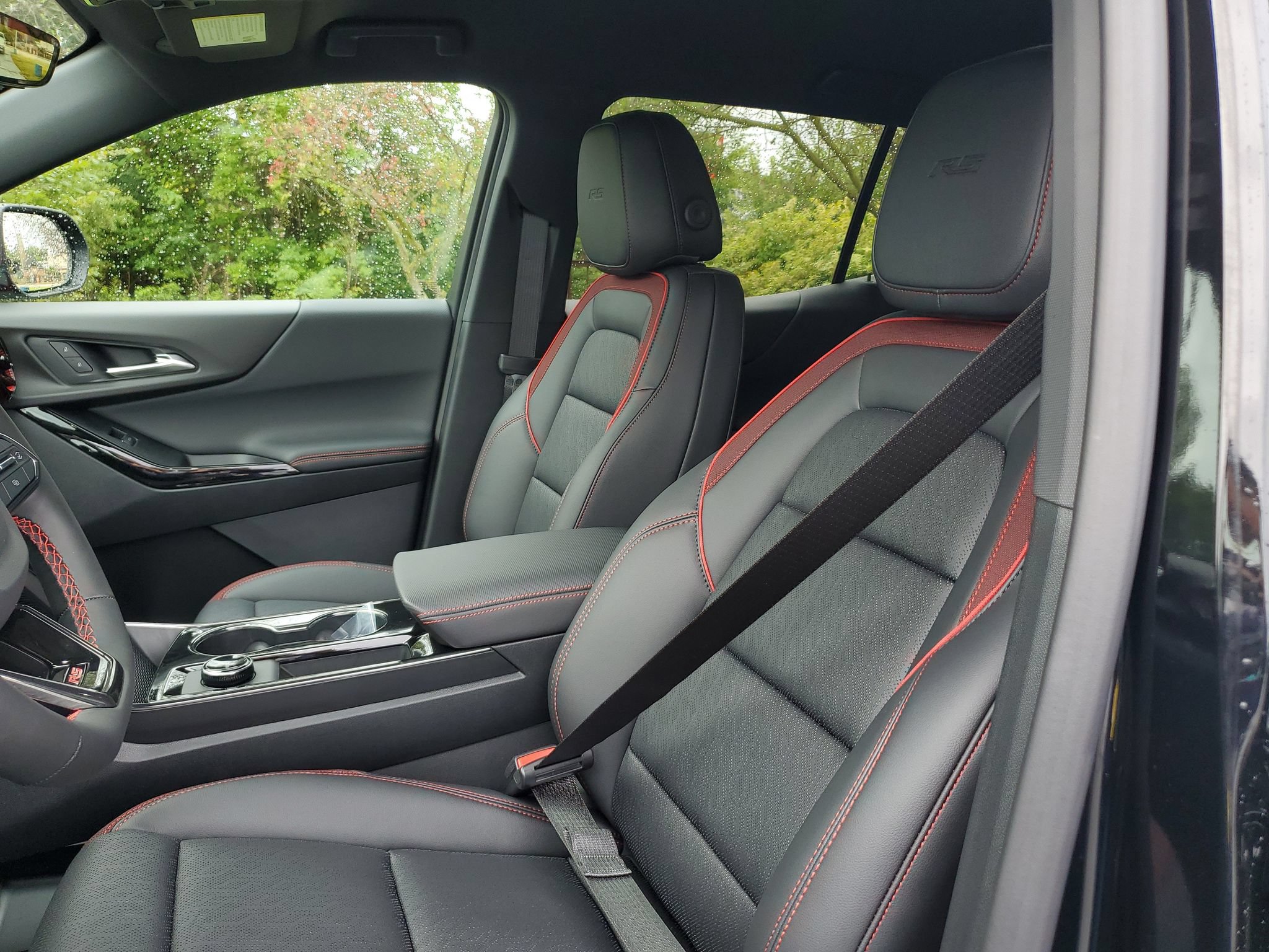New 2027 Chevrolet Equinox RS w/ Safety and Technology Package AWD/4WD image 16