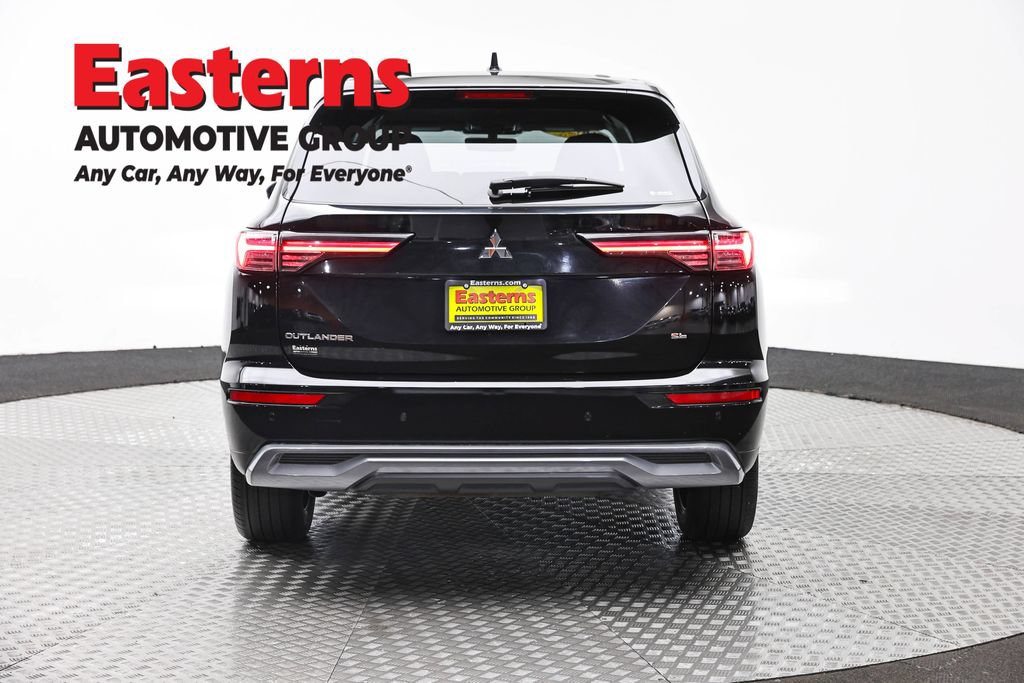 Used 2025 Mitsubishi Outlander SE AWD/4WD image 6