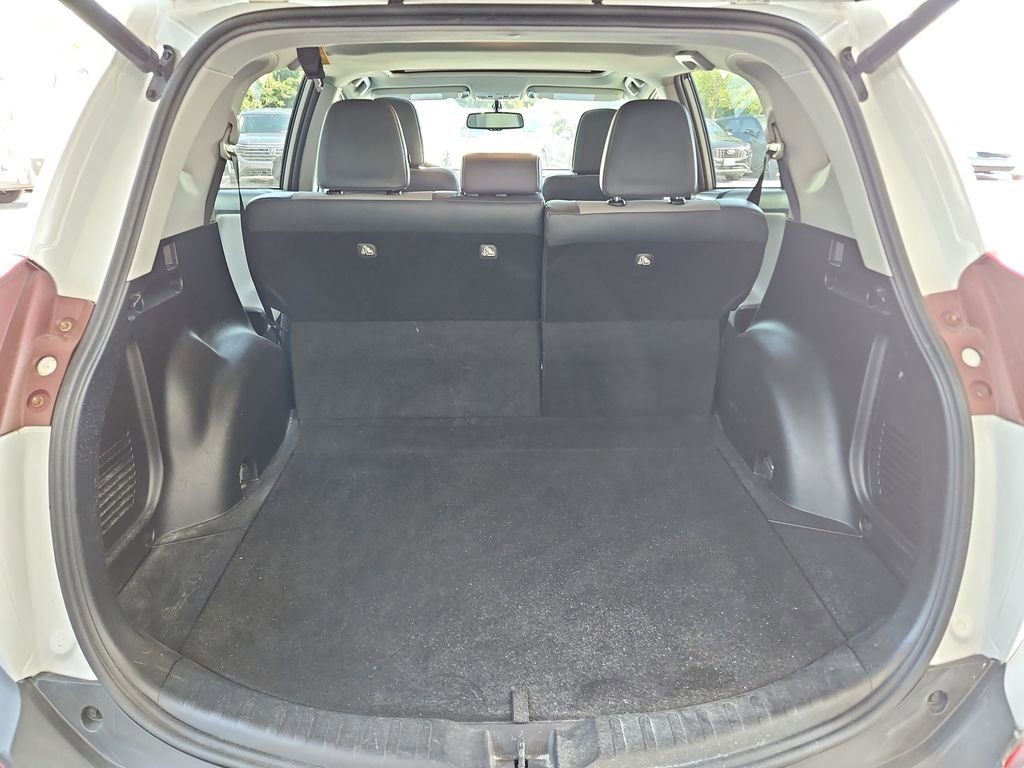 Used 2014 Toyota RAV4 Limited FWD image 28
