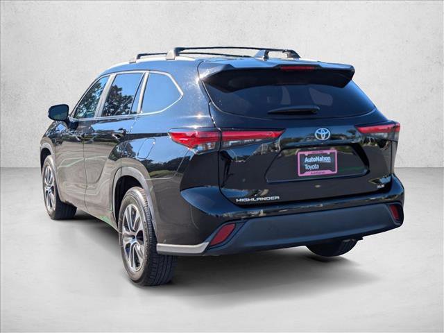 Used 2023 Toyota Highlander XLE image 8