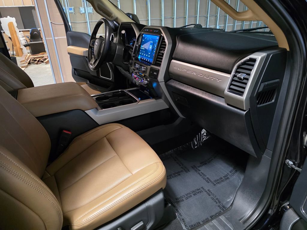 Used 2022 Ford F250 Lariat w/ Lariat Ultimate Package AWD/4WD image 19