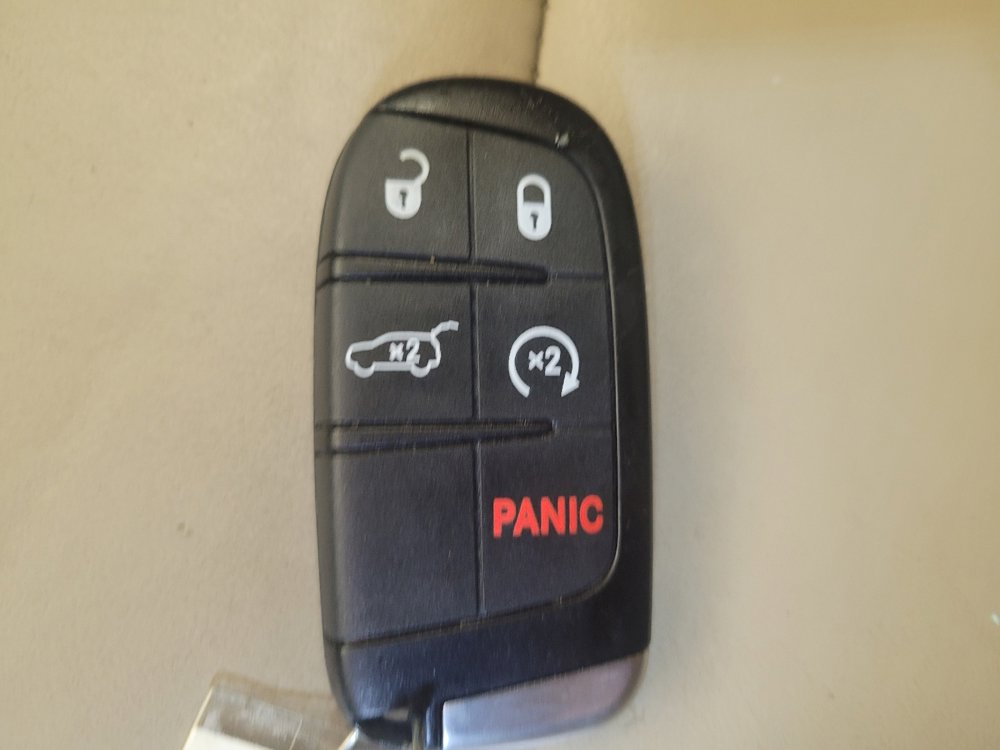 Used 2017 Jeep Grand Cherokee Limited image 32