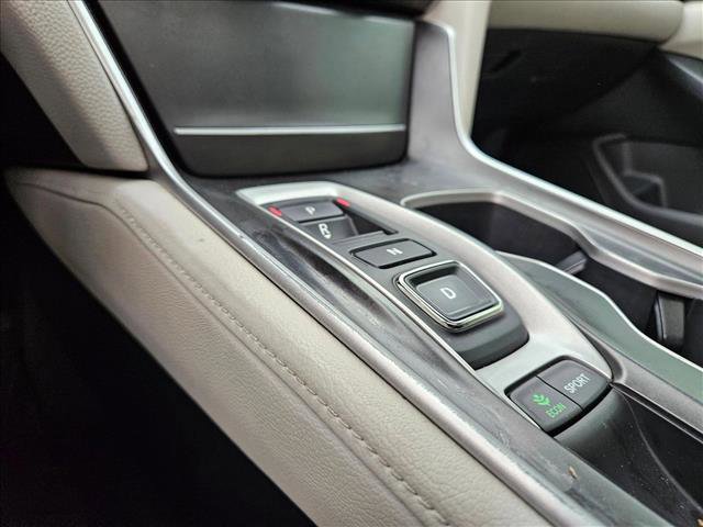 Used 2018 Honda Accord Touring image 12