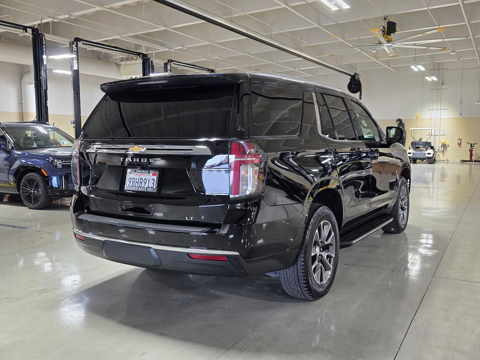 Used 2022 Chevrolet Tahoe LT w/ Luxury Package image 7