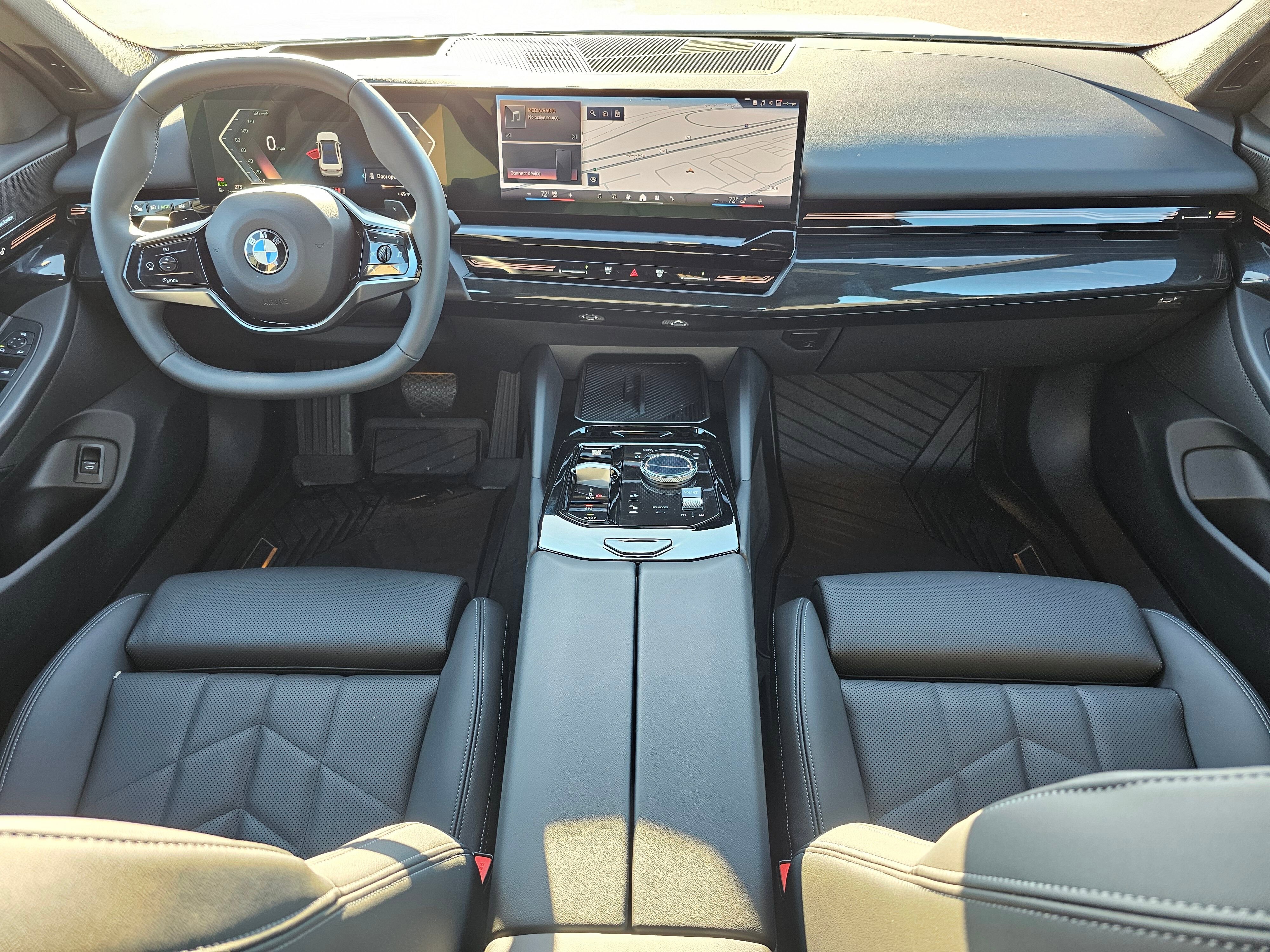 Certified 2025 BMW 530i xDrive w/ Premium Package image 9