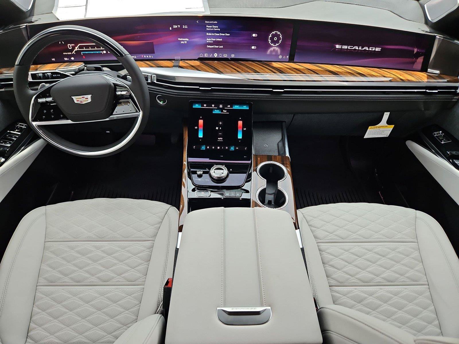 New 2026 Cadillac Escalade ESV Platinum Sport w/ LPO, ONYX Package AWD/4WD image 13